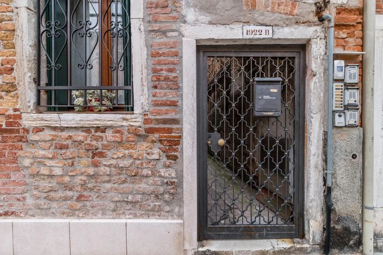 Corderie De La Tana Biennale Exhibition @Arsenale Apartment Venice 0*,